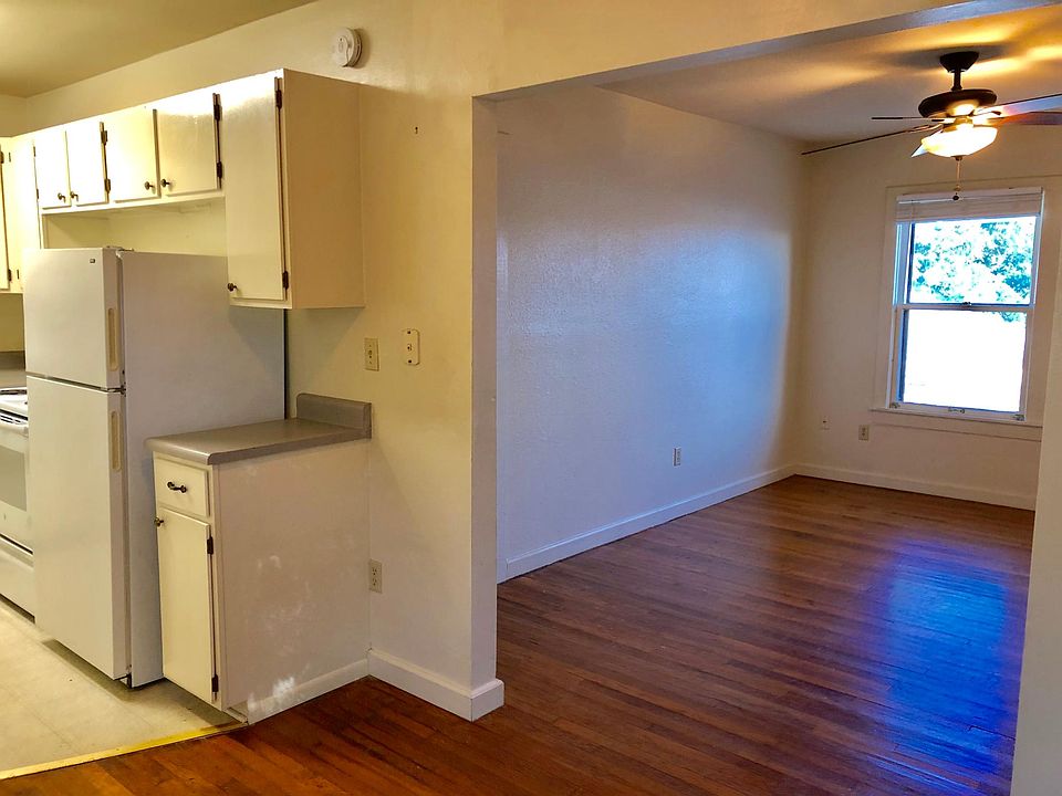 2nd image of 207 N Erskine St