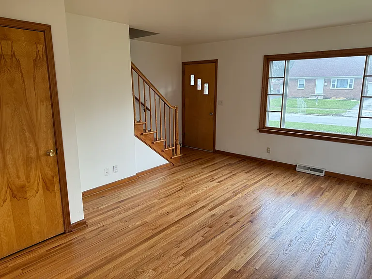 1158 Meadowbrook Ave SE — Photo 16