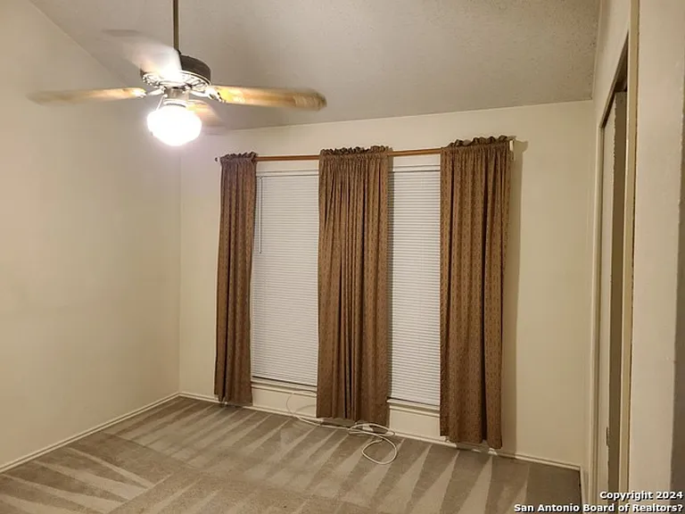 620 Fern Meadow Dr — Photo 10