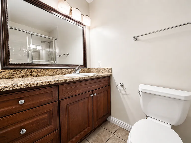 1831 Camden Ave — Photo 19