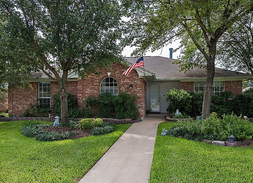 1st image of 1412 Southern Plantation Dr