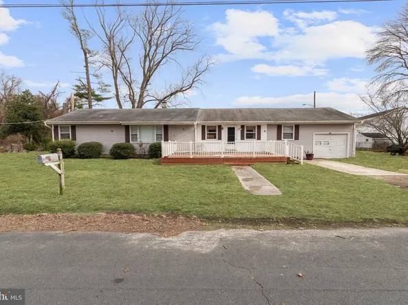 2303 Abbott Dr, Salisbury, MD 21804