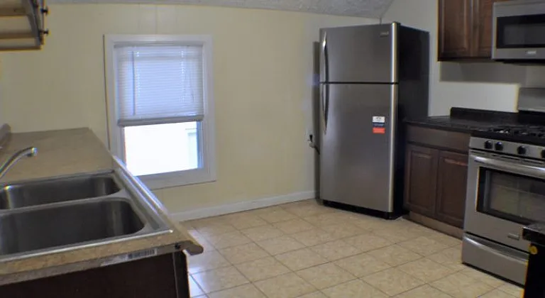 303 Lexington Ave #22 — Photo 3