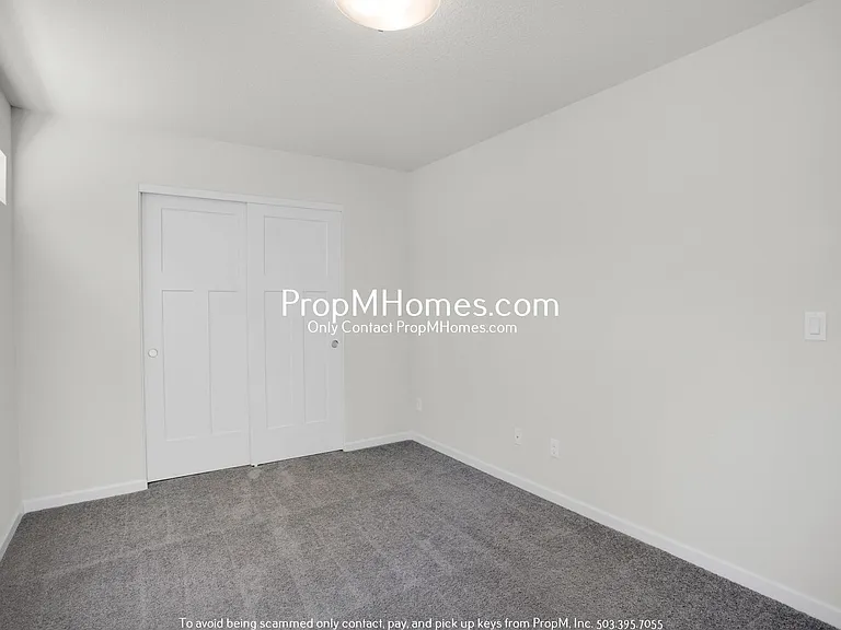 10709 SW 72nd Ave — Photo 17