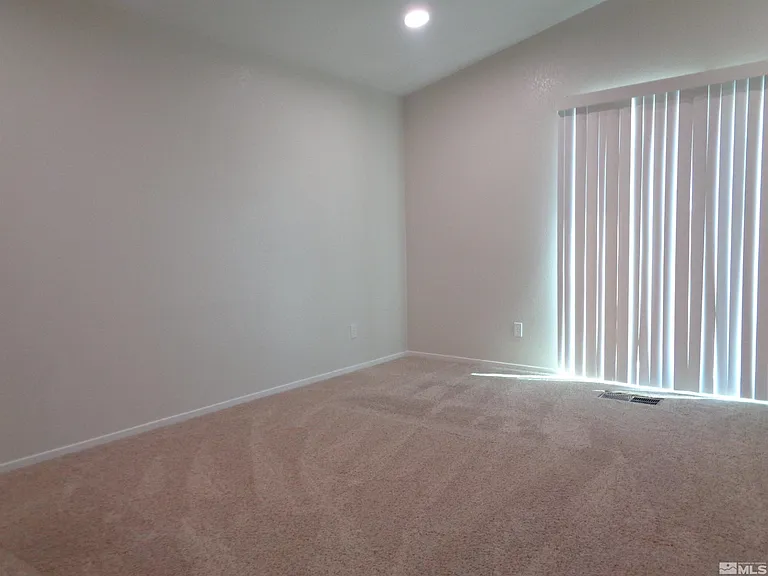 1785 Shamrock Cir — Photo 18