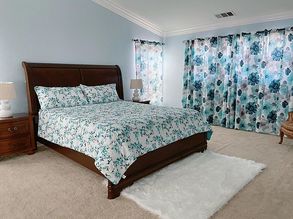 3rd image of 6469 Cattleman Dr