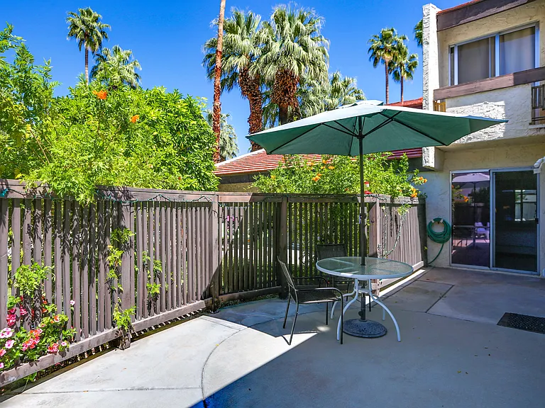 1434 S Camino Real — Photo 25