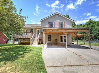 170 Manning Mill Rd, Adairsville, GA 30103