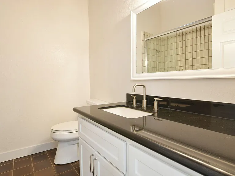 5318 Fairway Dr — Photo 16