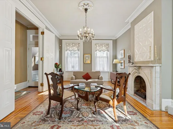 1422 Lombard St, Philadelphia, PA 19146