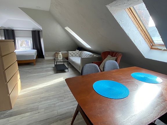 5th image of 1394 Edward St #3