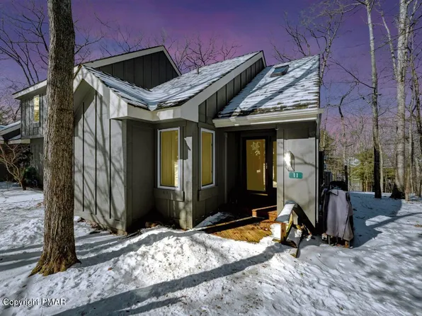 11 Telstar, Lake Harmony, PA 18624