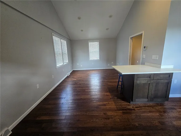 3025 Hazelhurst Ave — Photo 7