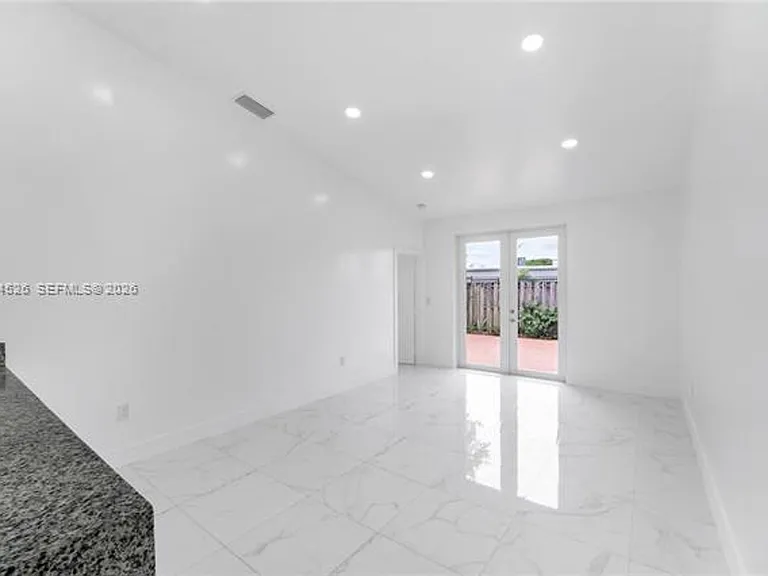 6742 NW 188th Ter #Townhouse 6742 — Photo 6