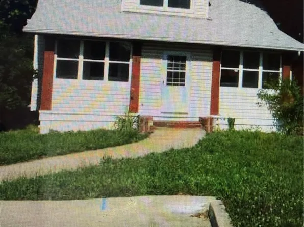 11915 Old Halls Ferry Rd, Florissant, MO 63033