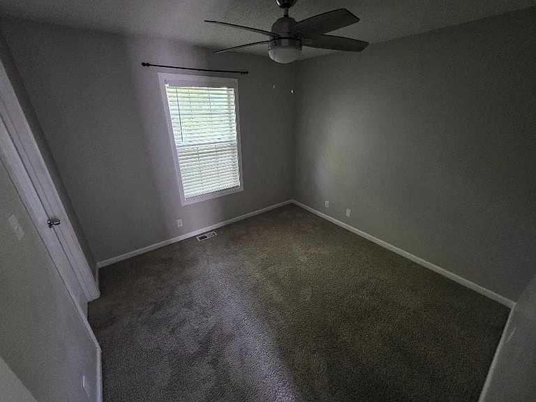 105 Monarch Ln — Photo 13