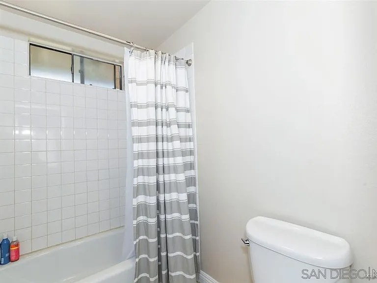 10470 Ridgewater Ln — Photo 18