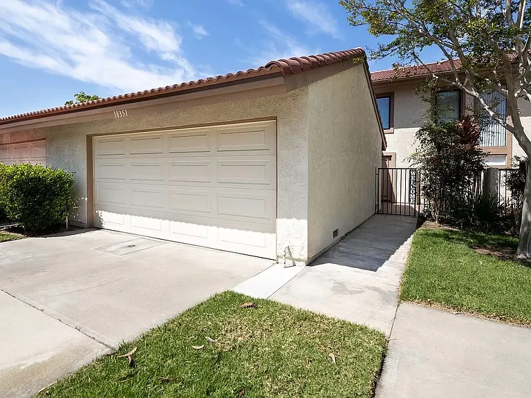 18351 Gum Tree Ln — Photo 1