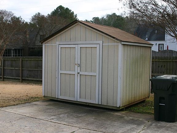 Outside storage building