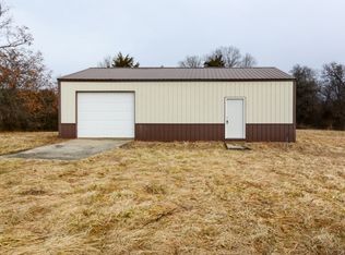 17025 Finch Rd, Lebanon, MO 65536