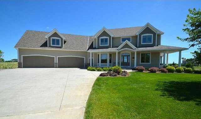 1st image of 15931 Saint Andrews Court