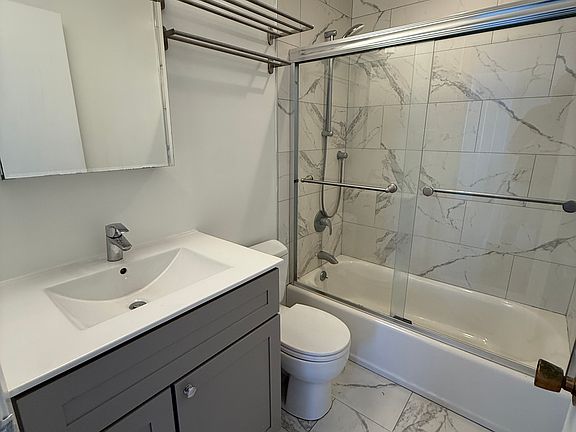 5th image of 3835 19th St APT 306