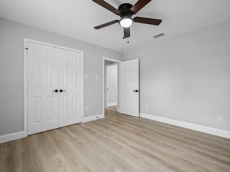 304 N Main St — Photo 18