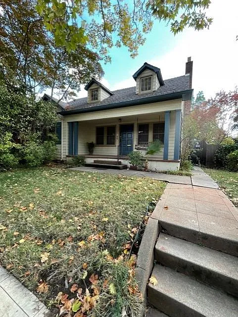 2116 3rd Ave photo 1