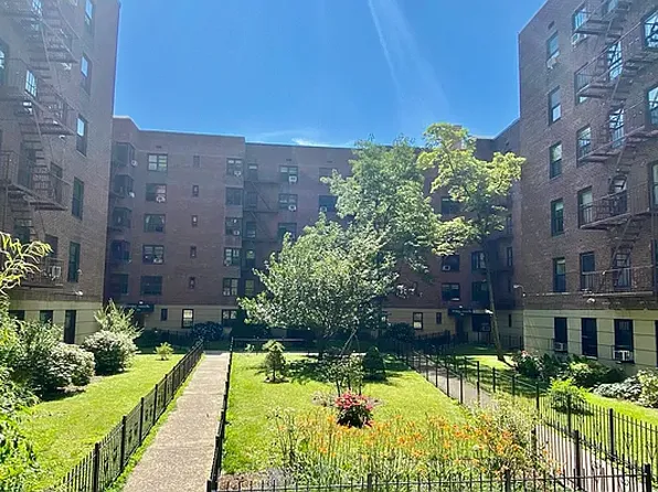 295 Bennett Ave APT 6B, New York, NY 10040