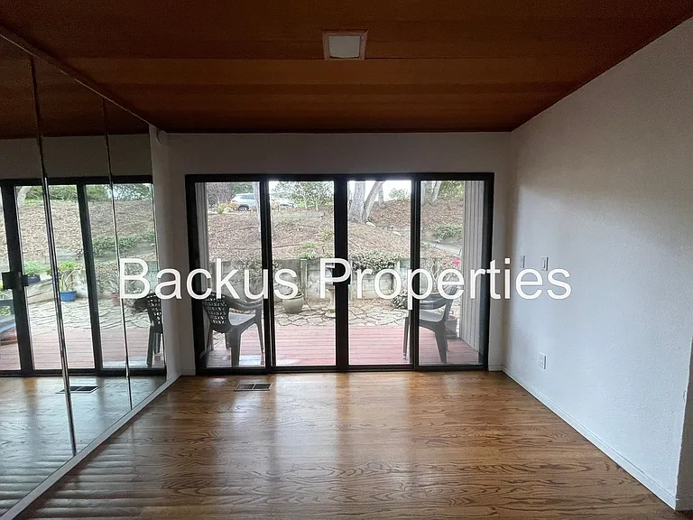 14685 Charter Oak Blvd — Photo 3