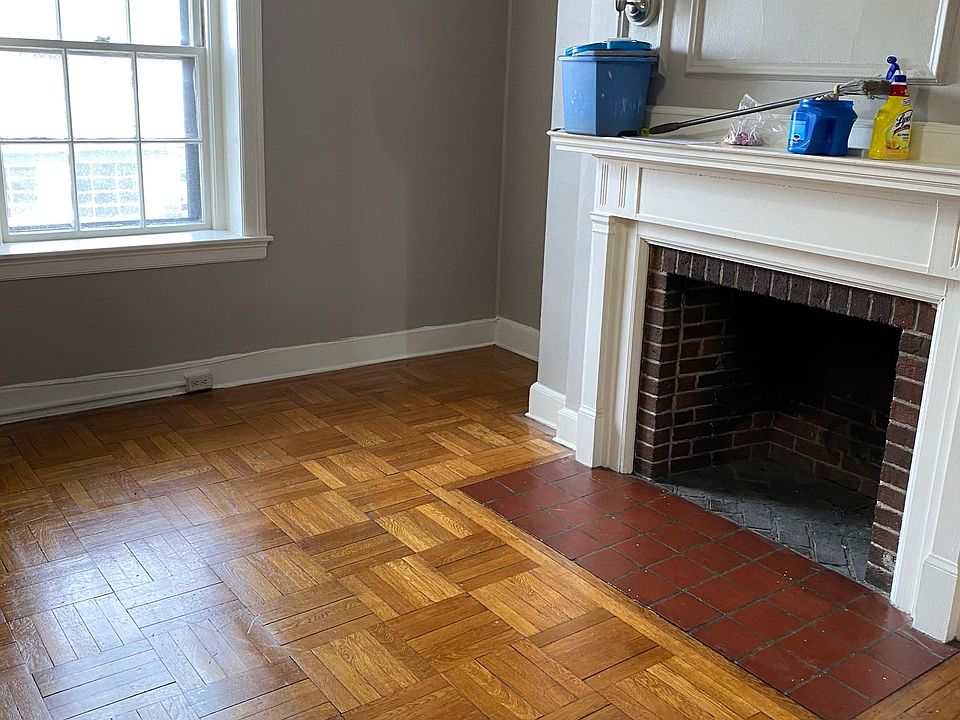 2nd image of 153 South St Floor 250-2