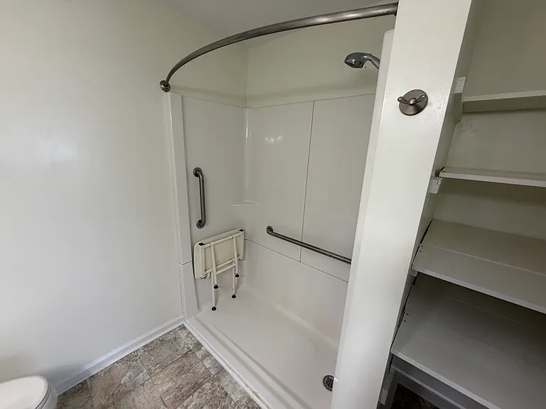 189 Hillcrest Dr — Photo 7