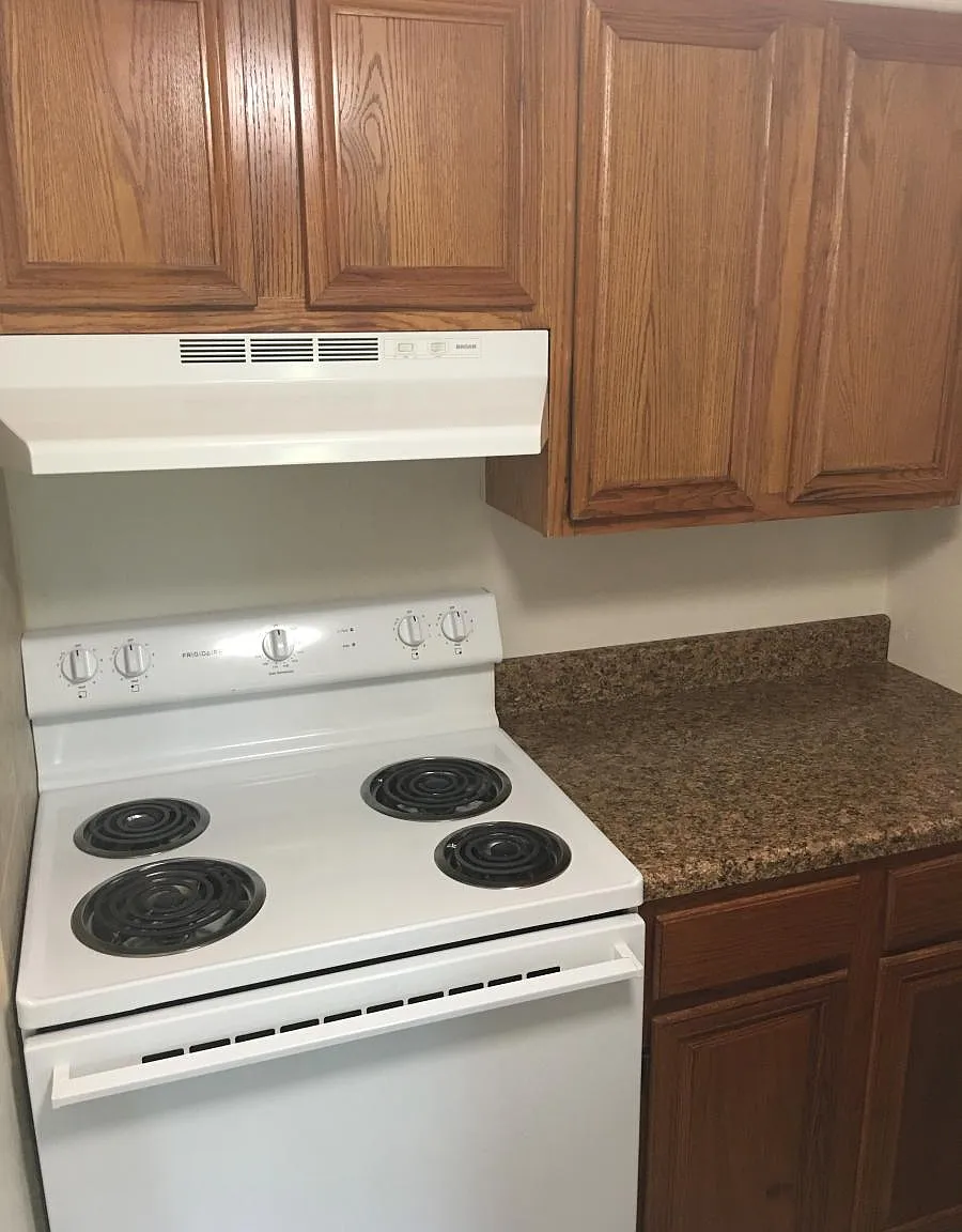 1 bed, 700 sqft, $1,095 — Photo 3