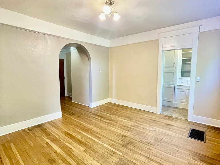 816 S 8th St #203 — Photo 2