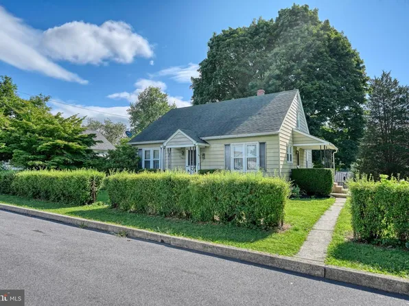 698 N 2nd Ave, Lebanon, PA 17046