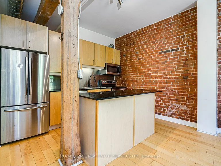 81A Front St E #210 — Photo 8
