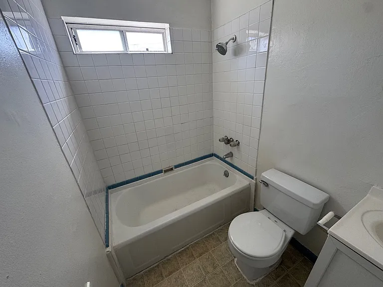 4621-4623 N Banner Dr — Photo 10