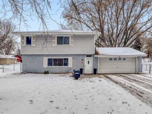 6739 Yucca Ln N, Maple Grove, MN 55311