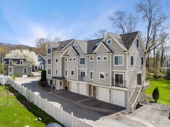 100 Central St Unit 5, Ipswich, MA 01938