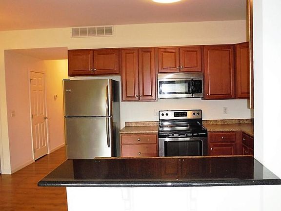2nd image of 101 Townhouse Dr