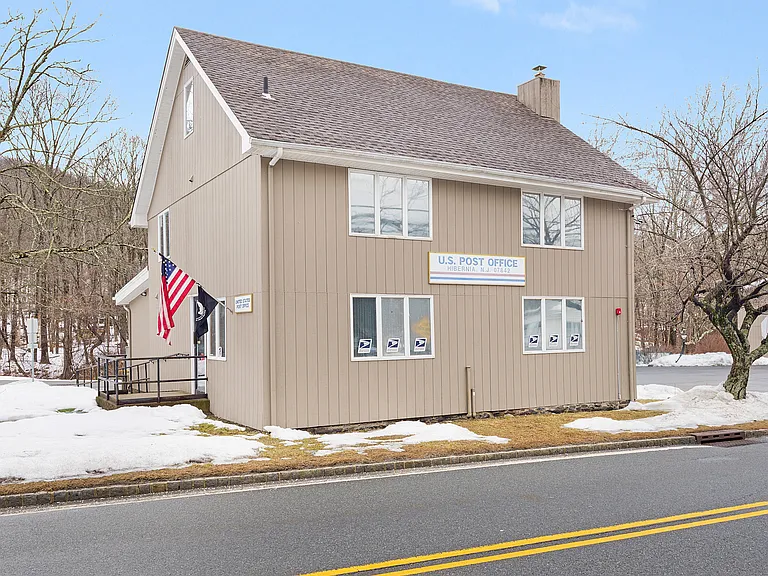 328 Green Pond Rd — Photo 24