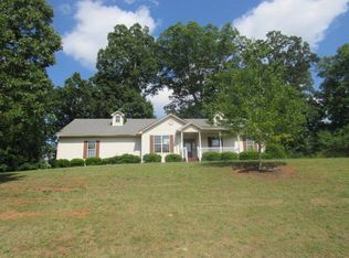 137 Buckeye Point, Commerce, GA 30530