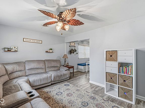 5th image of 327 Grovewood Dr