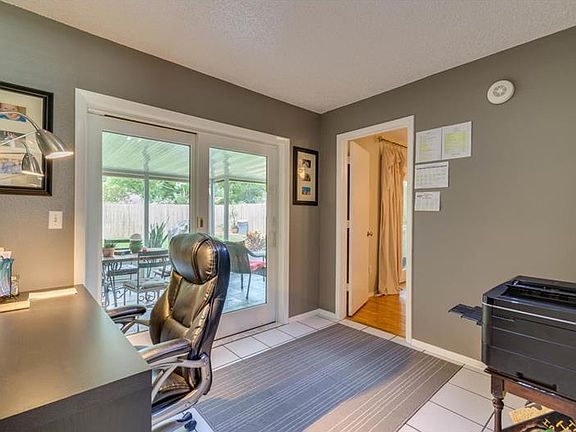 4th image of 16208 Parkside Dr