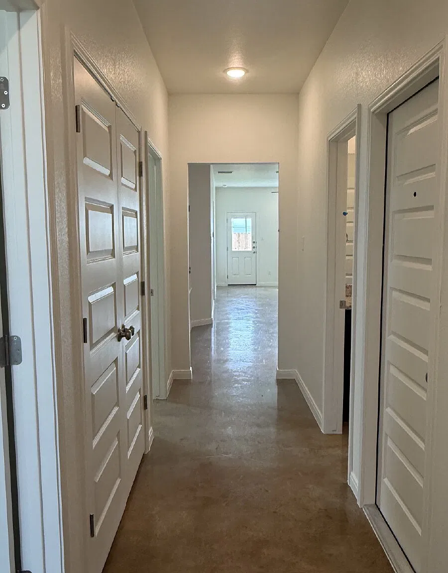 3 bed, 2.0 bath, 1175 sqft, $1,450 — Photo 2