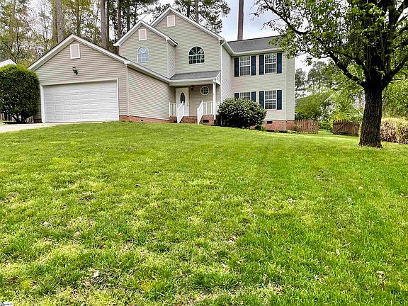 3rd image of 303 Adirondack Way