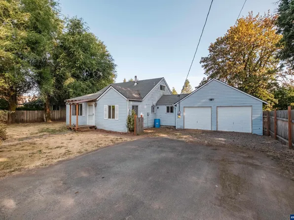 1711 Main St, Lyons, OR 97358