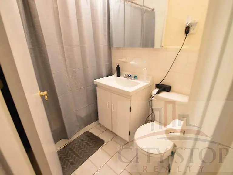 308 W 73rd St #1A — Photo 4