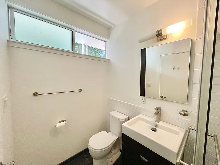 77 Bulkley Ave #1 — Photo 11
