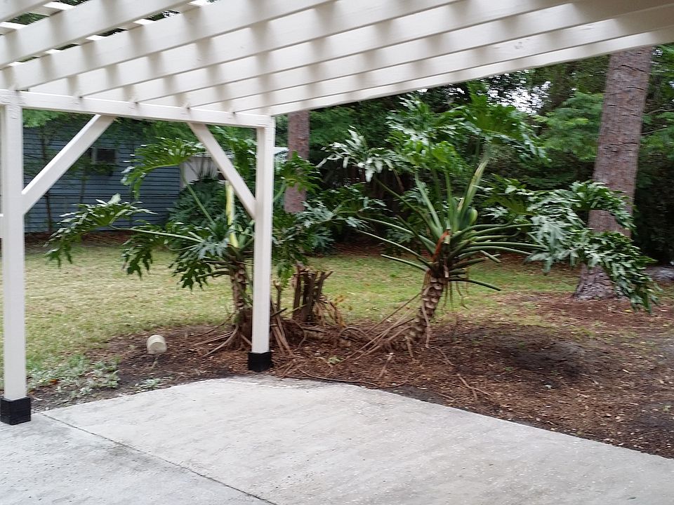 2nd image of 7057 Greenholly Dr